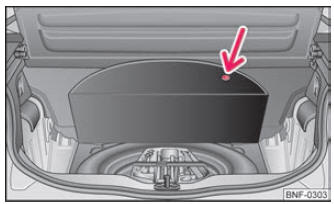 Coffre à bagages : Compartiment de rangement pour l'outillage de bord et la roue de secours